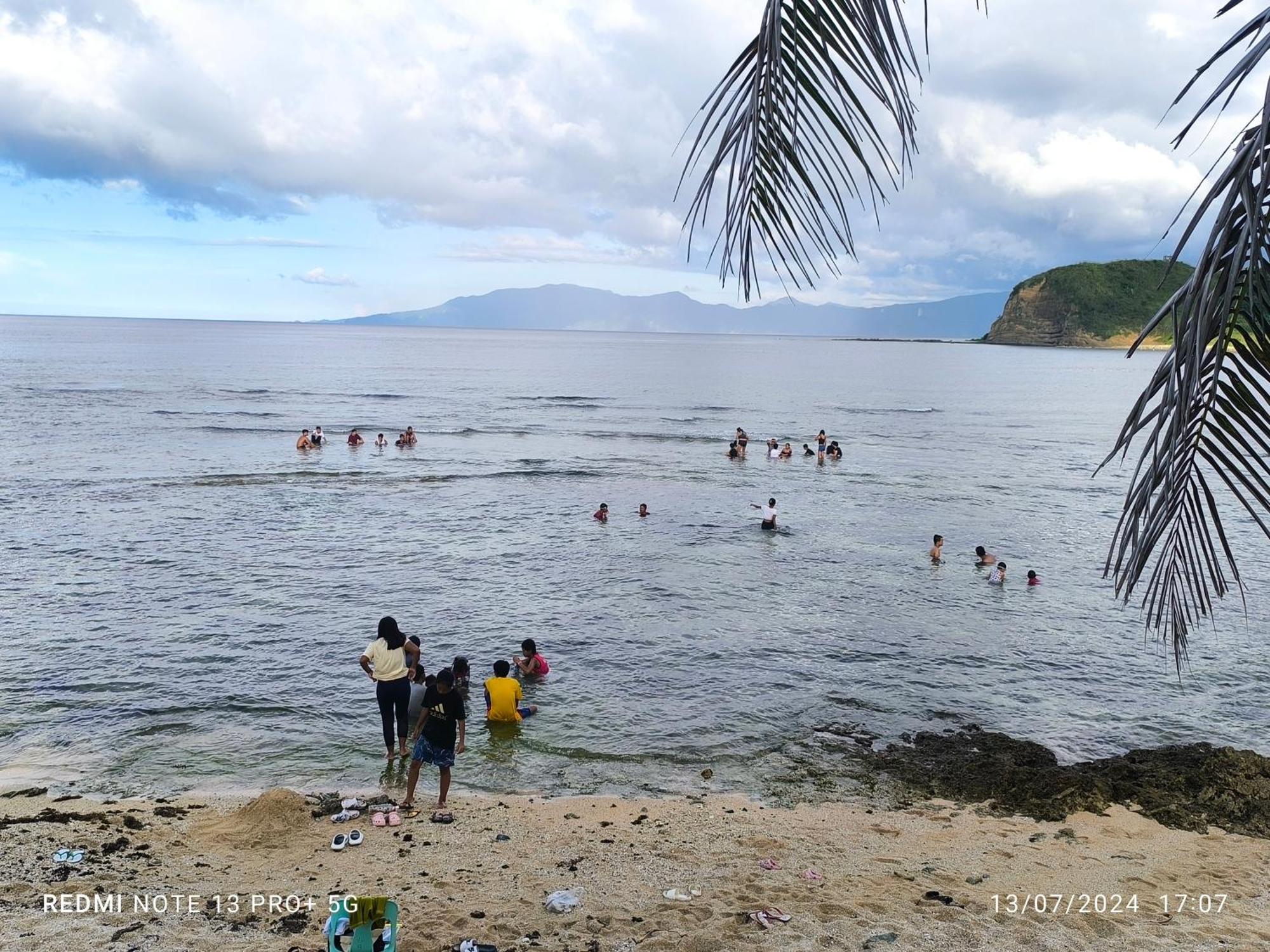 Jay Henry Transient Beach House, B Pagudpud, Blue Lagoon Beach Екстер'єр фото